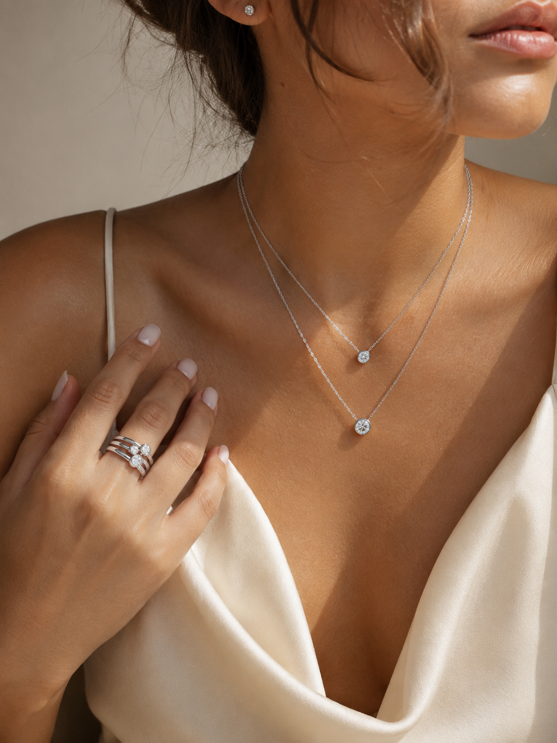 Éclat Solitaire Pendant Necklace (65)