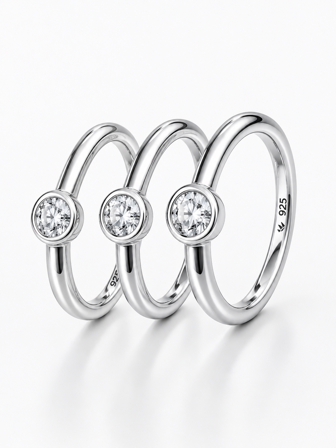 L'Aura Bezel Ring